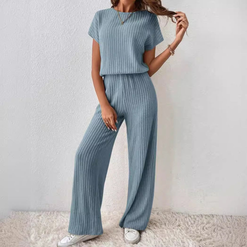 “Women’s Knitted Two-Piece Set – Loose Wide-Leg Pants & Matching Top”