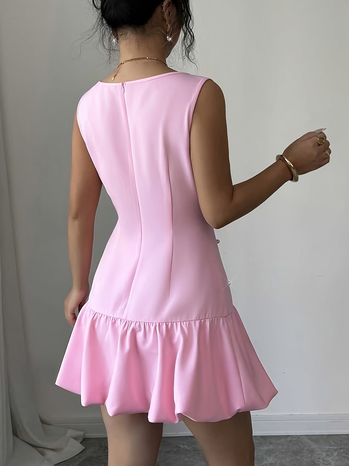 French Elegant Pearl Bow Mini Dress – Sleeveless Round Neck Summer Chic Outfit