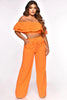 “Women Off-Shoulder 2-Piece Set – Ruffled Crop Top & Wide-Leg Pants”