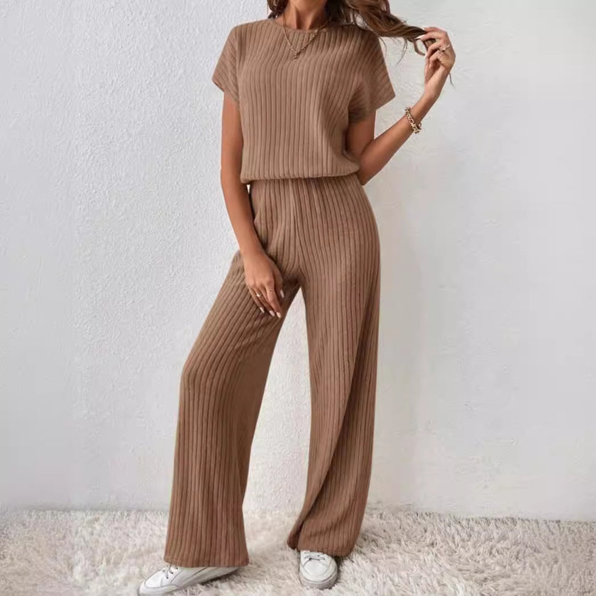 “Women’s Knitted Two-Piece Set – Loose Wide-Leg Pants & Matching Top”