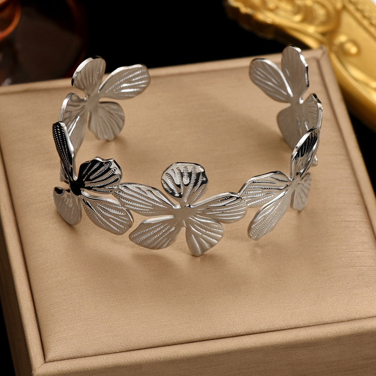 Floral carved bracelet
