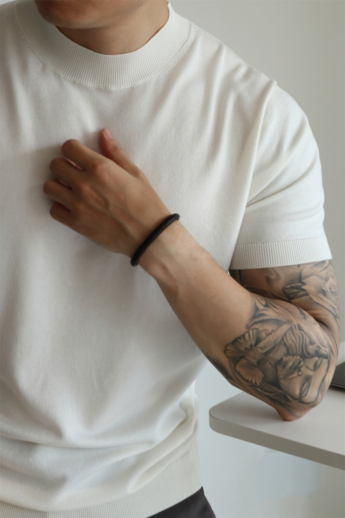 Casual Workwear T-shirt With A Small High Collar