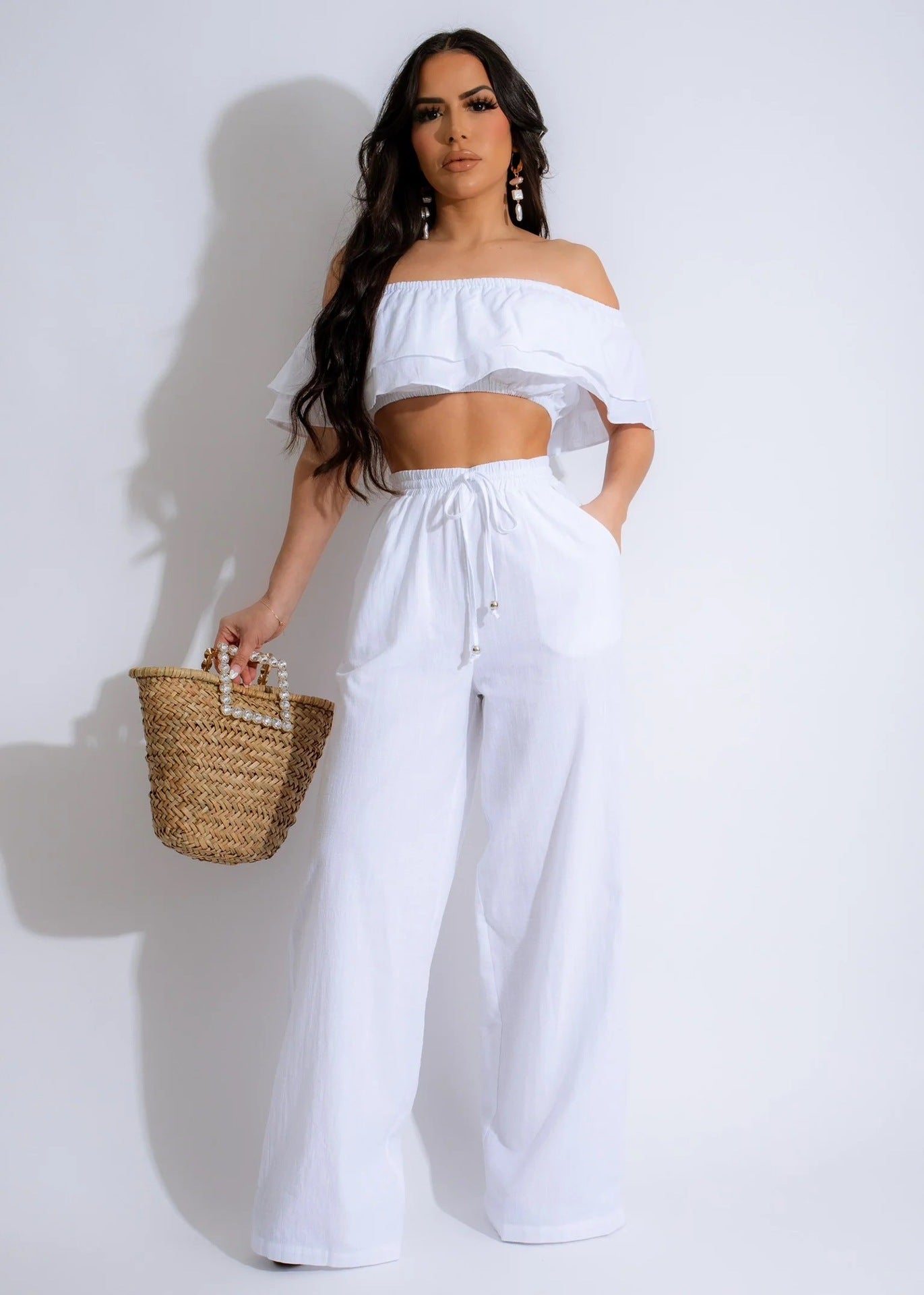 “Women Off-Shoulder 2-Piece Set – Ruffled Crop Top & Wide-Leg Pants”